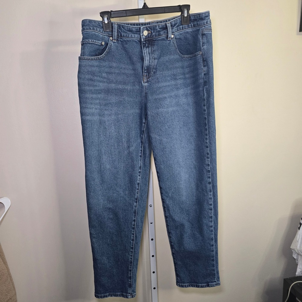 Talbots Everyday Relaxed Jean Womens 12 Medium Wash Blue Straight Leg Denim